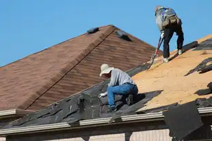 baton rouge roofers putting on new shingle roof